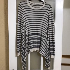 Flowey sweater lite knit